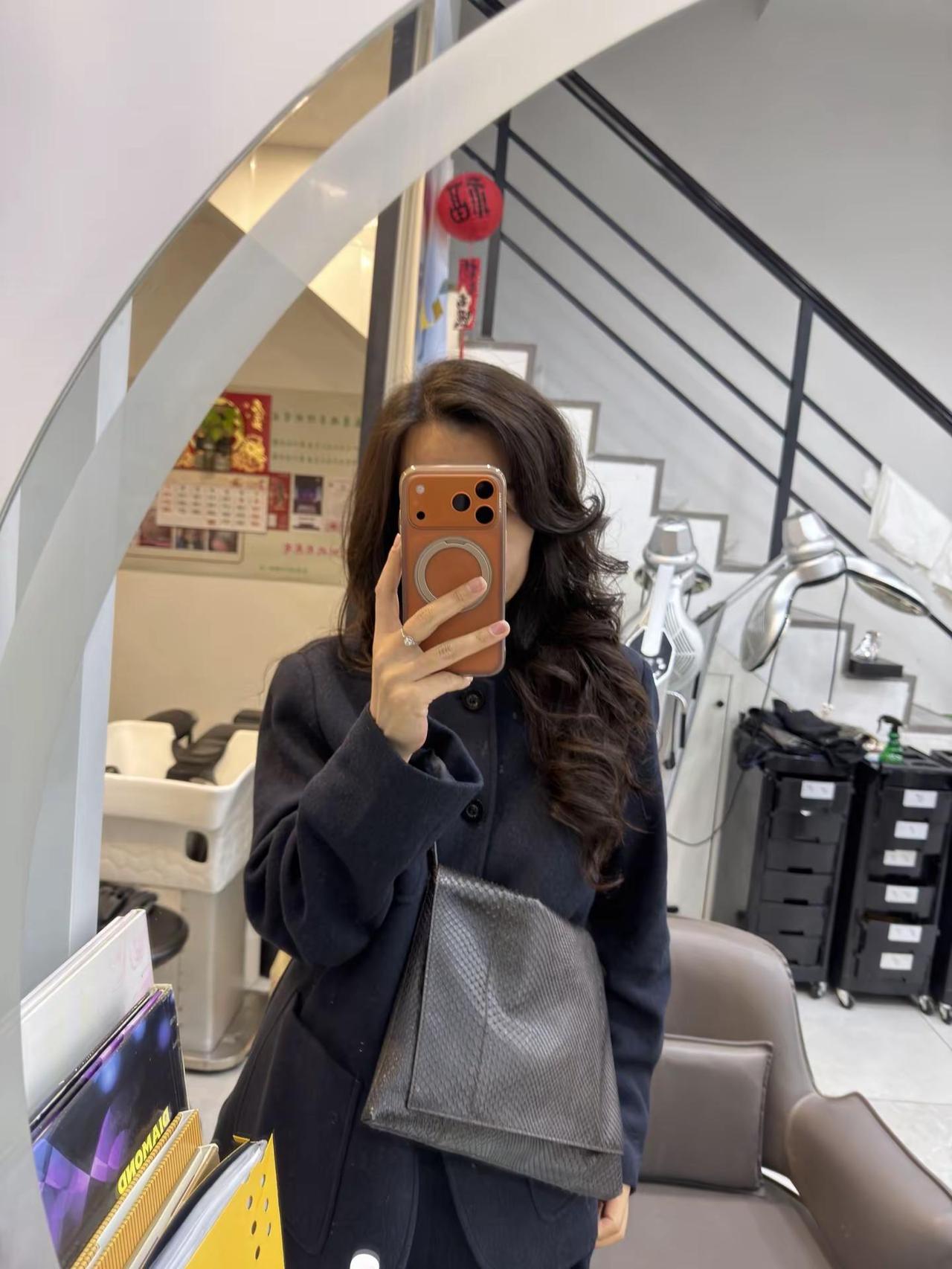 理发去旧，鸿运当头懂你的发型师