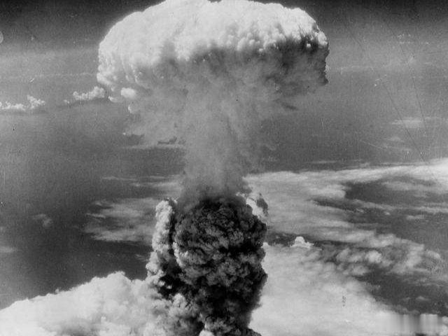 日本广岛爆炸现场视频 原来是广岛爆炸，还以为是广岛爆炸视频更新了呢