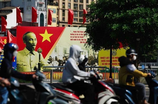 9月2日越南国庆日，河内陆续收到中美俄等多国贺电。但唯独美国总统特朗普的贺词，被