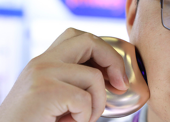 今起轻医美要查械字号【今起做“轻医美”要查“械”字号】轻医美前务必查验3点据央视