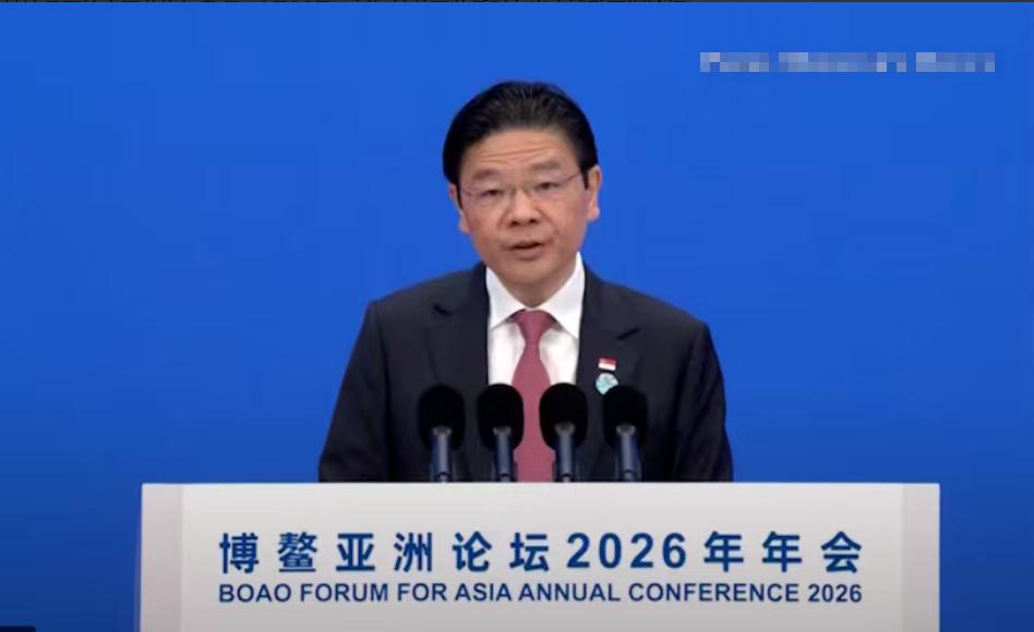 新加坡这是要给中国“黄袍加身”啊！
 
3月26日，新加坡总理黄循财在出席博鳌亚