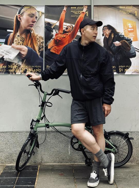介绍一个小哥哥 骑车喝咖啡 城市骑行 骑行的尽头是吃喝 发起雨天骑行挑...