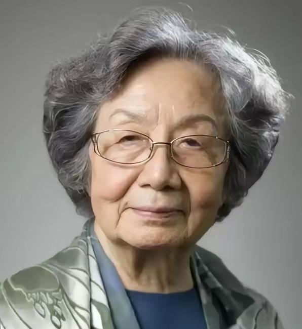 2024年，叶嘉莹去世享年100岁，95岁的时候把积蓄3568万元，捐给了南开大