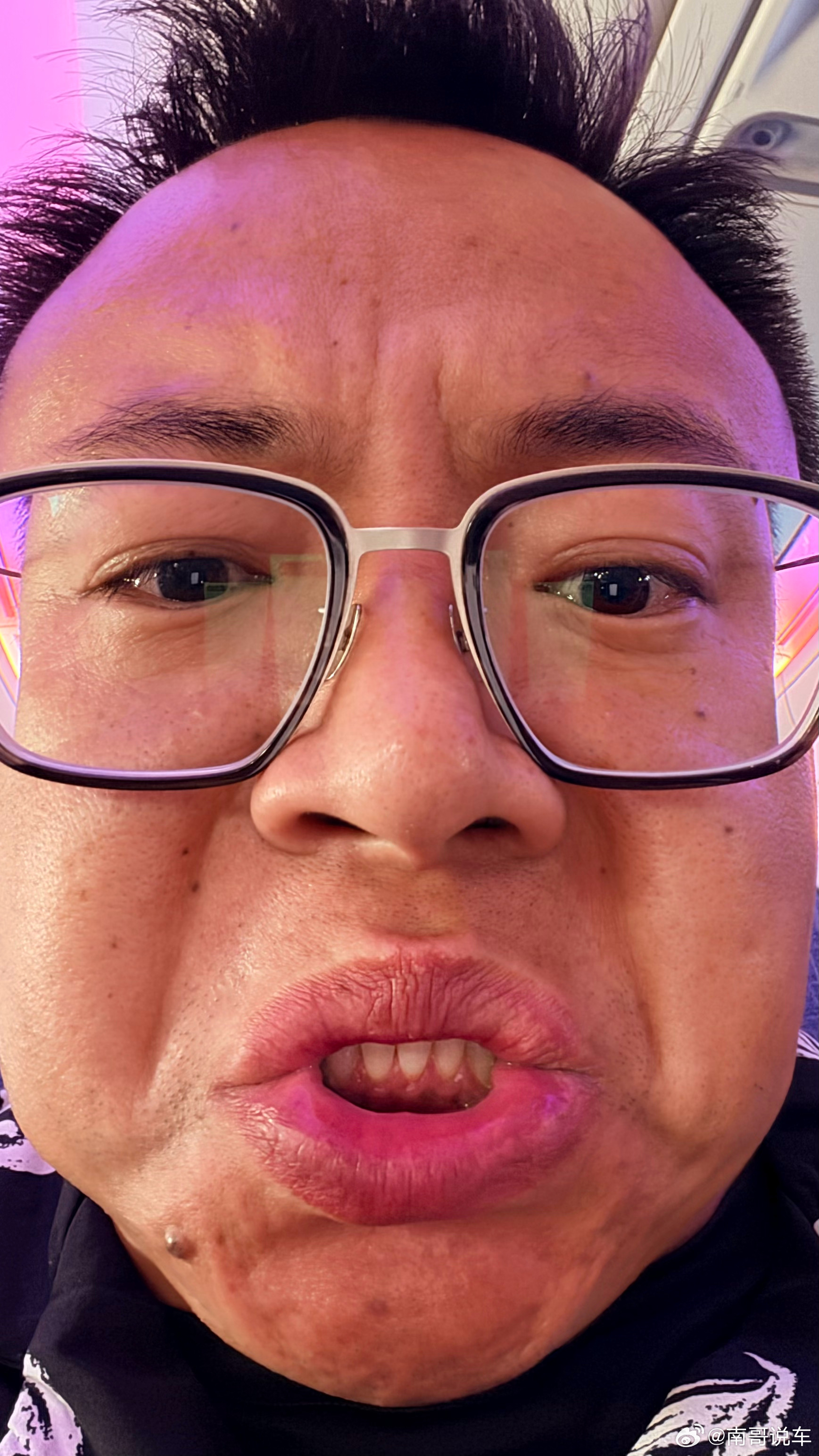 法拉利新电车不就长我这样废了 