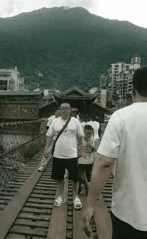 你这样在当年活不过两秒