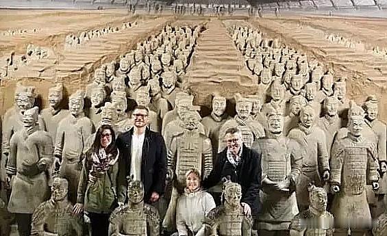 原来古代男人都是大高个，只是从清朝才开始变矮的，清朝人比秦朝人足足矮了一个头。