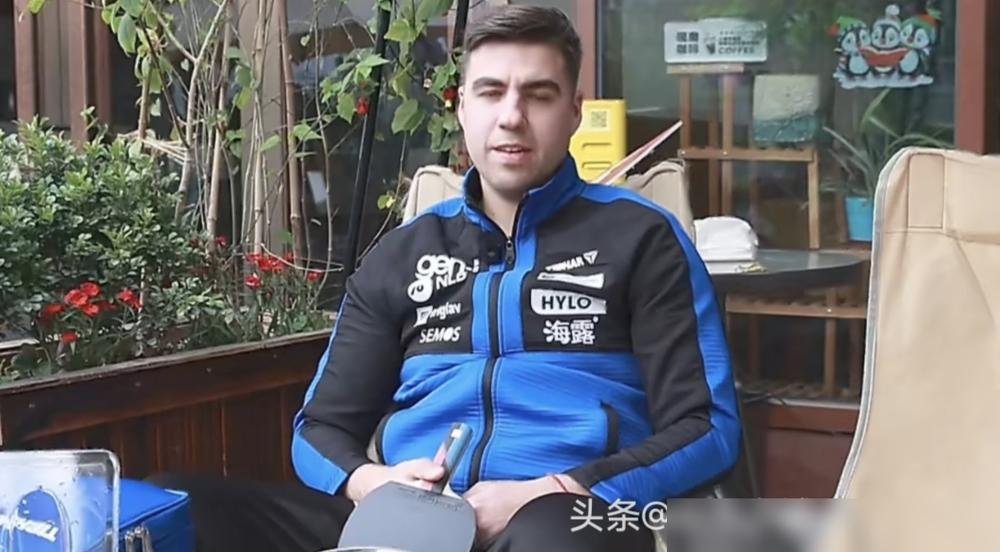 达科在萨尔布吕肯乒协待了7年，算是绝对老臣。
去年六月樊振东加盟，俩人从国际赛