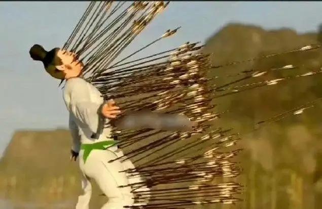 就在刚刚，碰到几个非常可爱的杠精头条网友，事情是这样的，有个帖子上介绍“万箭穿心