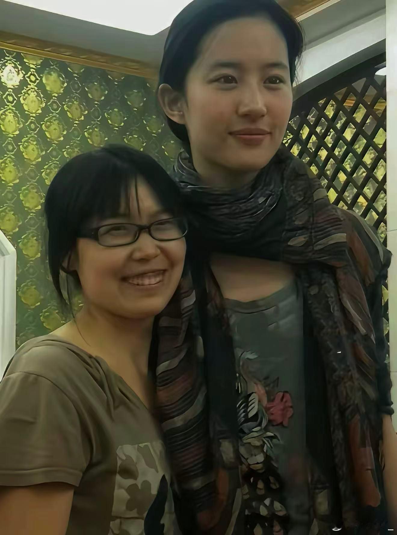 刘亦菲的松弛感绝了考古刘亦菲早期微博狠狠被戳中！20多岁的她就活得这般清醒通透，