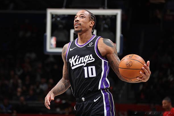 Chris Minnix：国王正在兜售老将德罗赞和拉文，但并未获得太多市场兴趣。