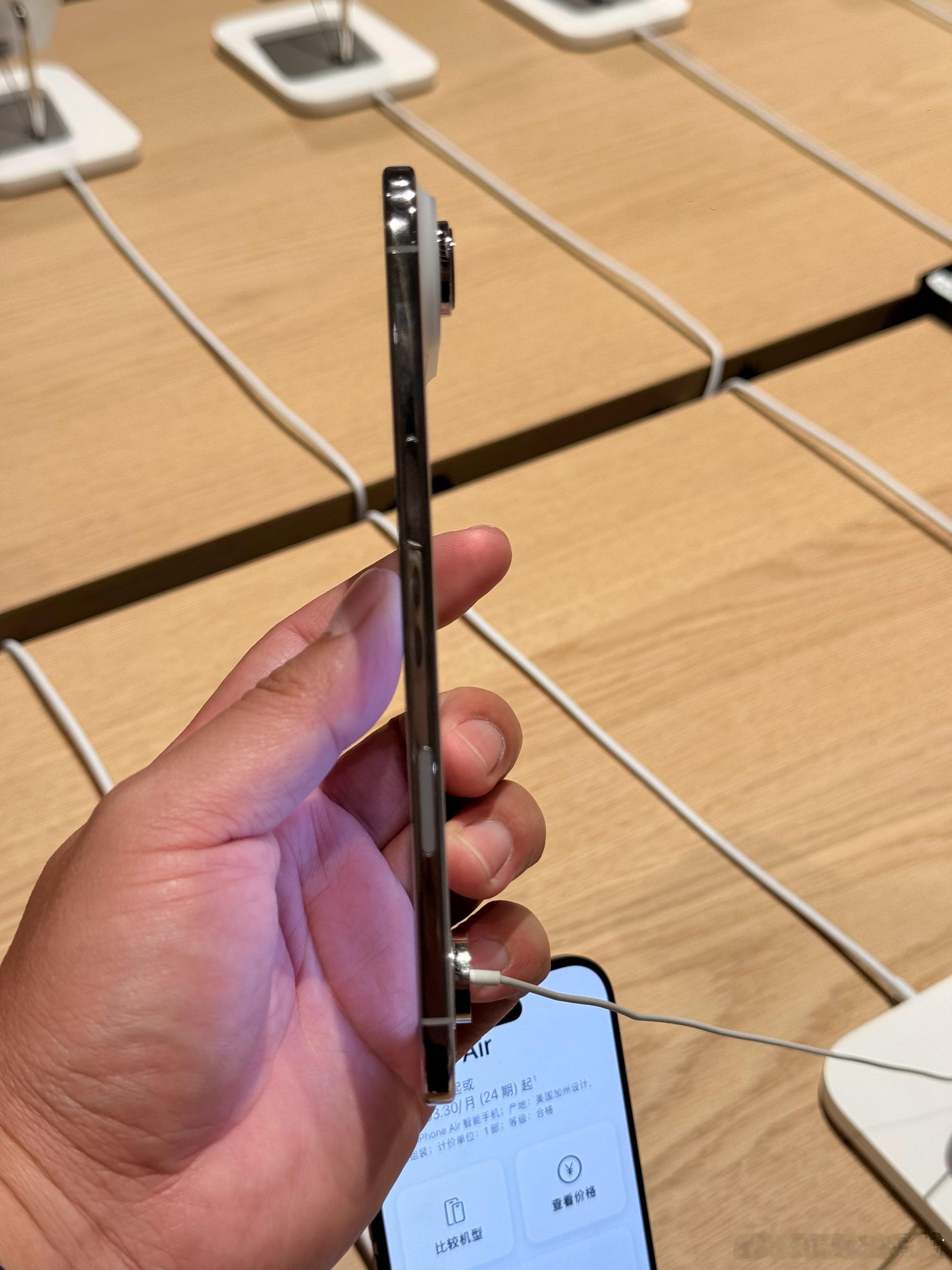 从来就没见过iPhone有如此优惠力度是因为iPhone 17 Air销量不如预