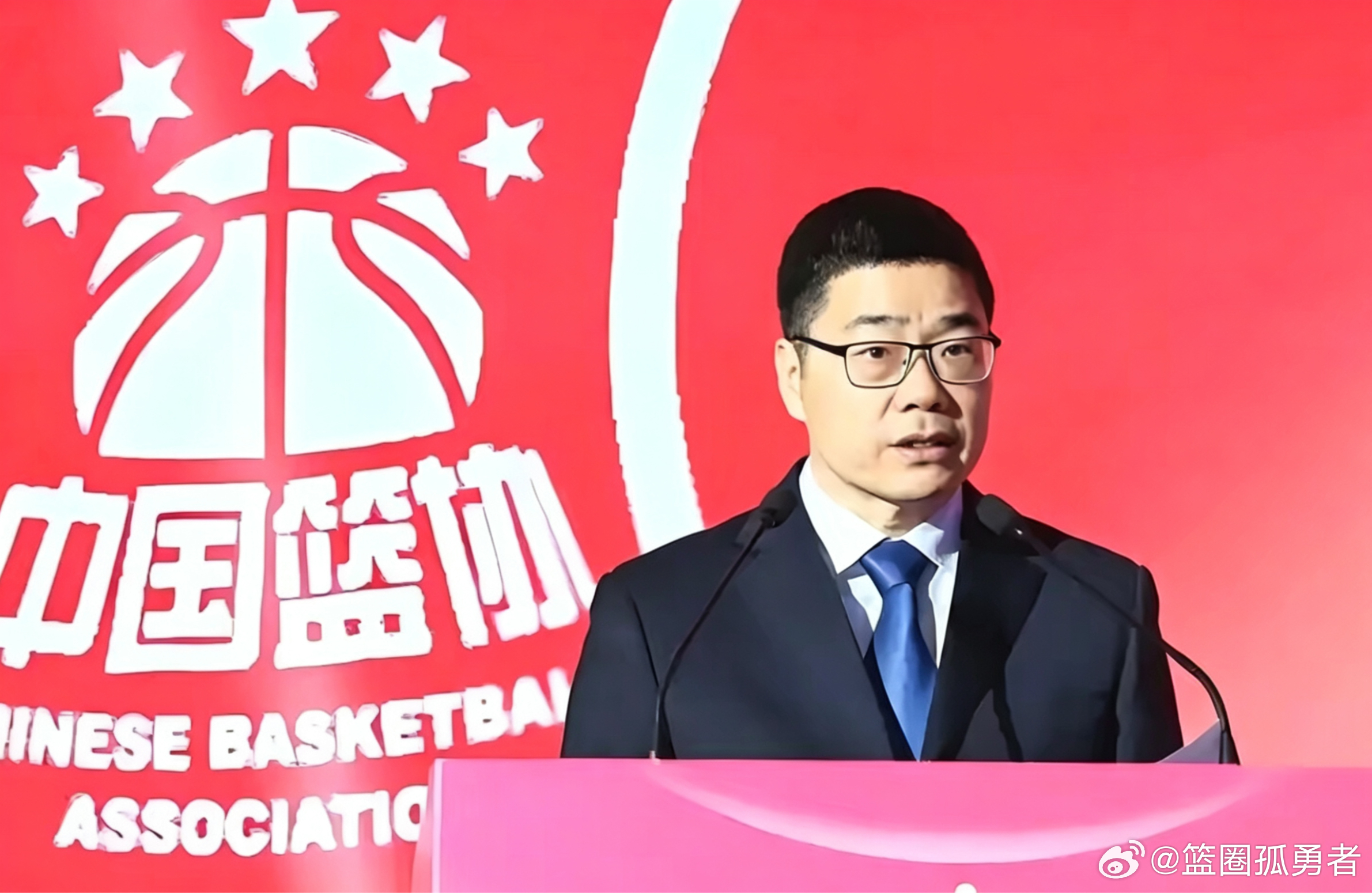 篮协真的“走个面儿”，在国内青年顶级联赛这种假赛消极比赛，处罚不痛不痒。这种是不