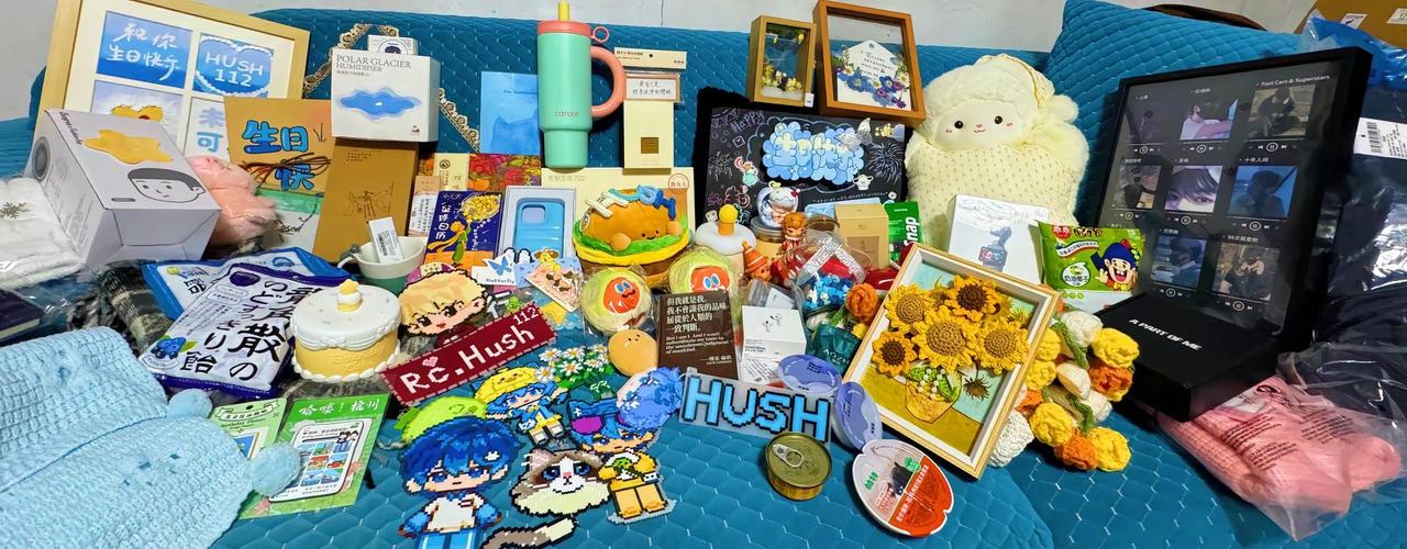 谢谢姐姐们的生日礼物呀啊啊啊啊