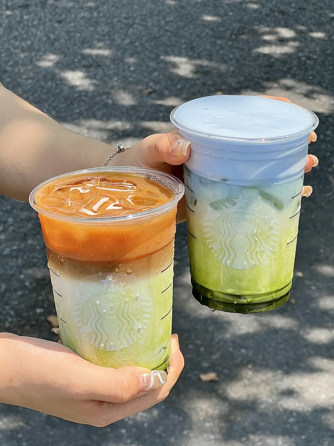 星巴克封神之作！蓝天白云一秒入山野🏔…