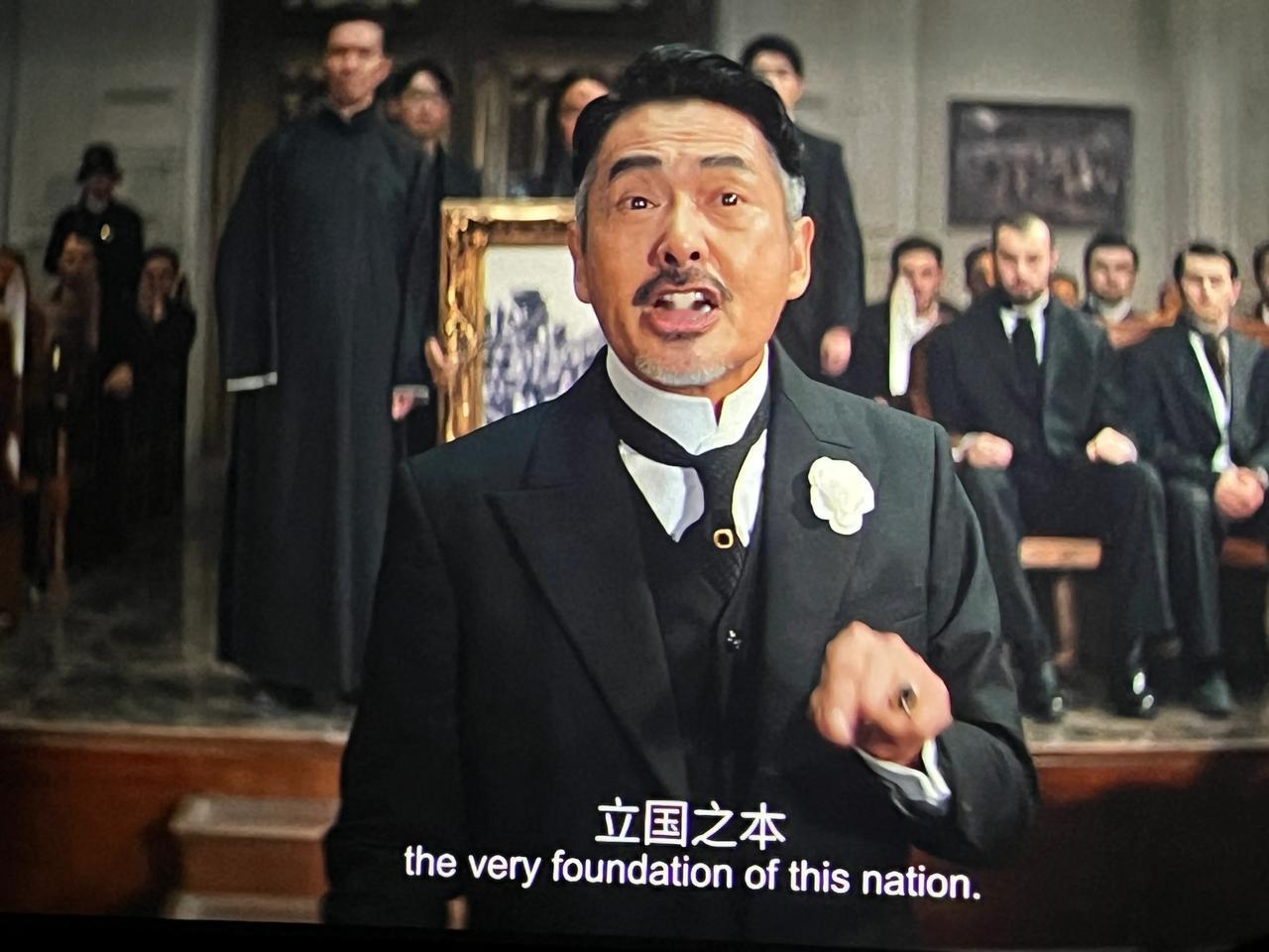 看了几部唐人街探案，唐探1900最好看。个个演得精彩，角色演绎的也很丰满。不像以