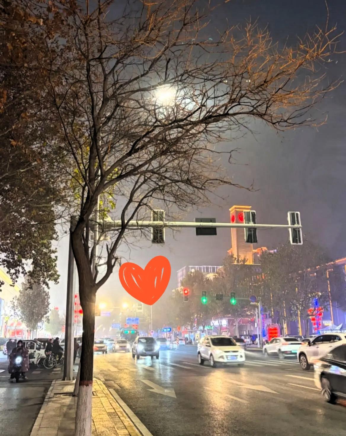 通知一下，从今天起将迎来17天的大寒潮，今天正式进入三九天，17号紧接四九天。老