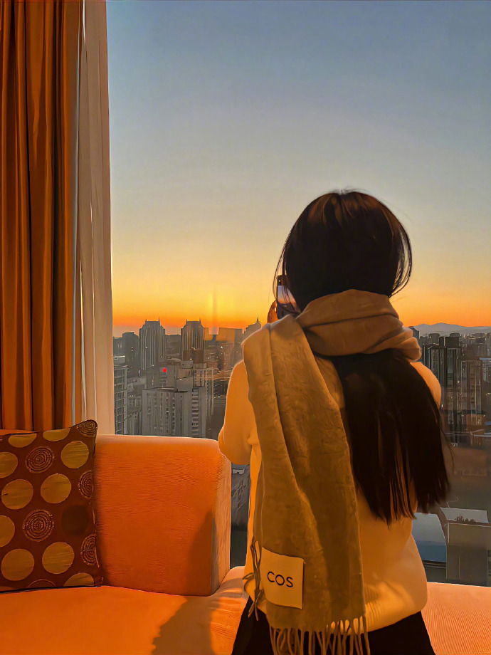 “信任这东西一旦崩塌，       后面他再真诚都感觉是在骗人。” 