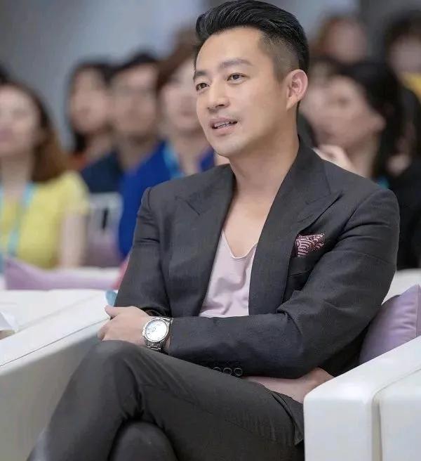 汪小菲明明很帅又多金还年轻，为什么当年大S果断就离婚了？或许真是始于颜值，陷于才