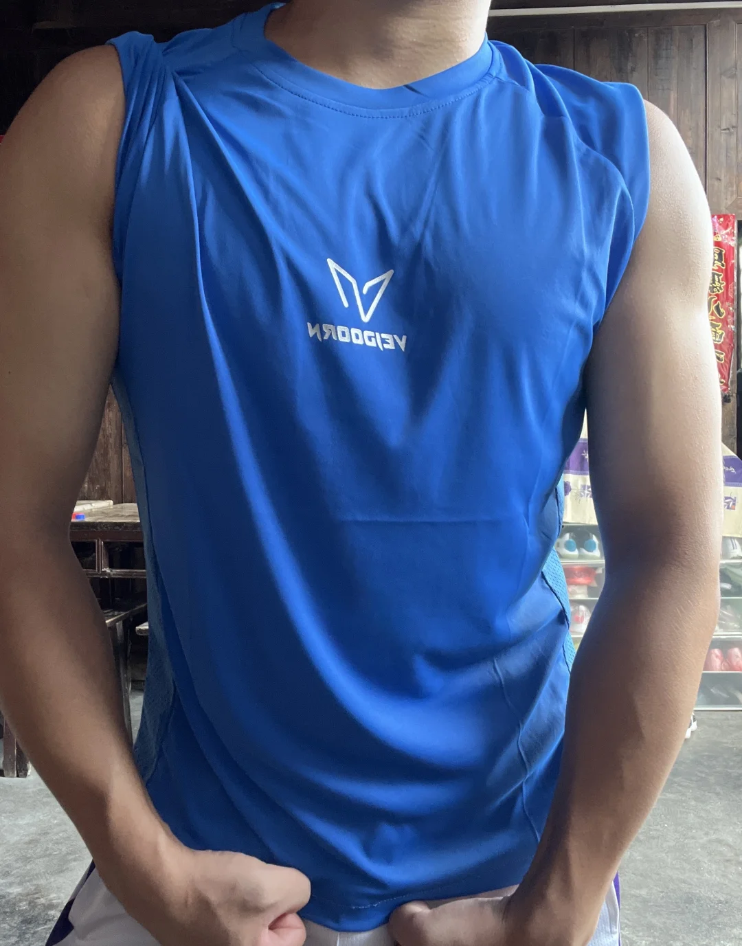 衣服or手臂展示(?