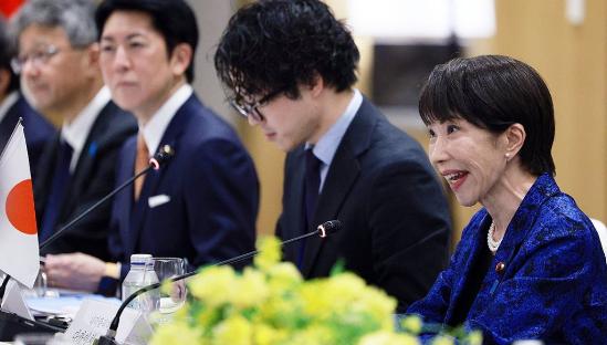 高市早苗与李在明会谈，第一句话就暴露了其真实目的，李在明倒是聪明，装作没听见，赶