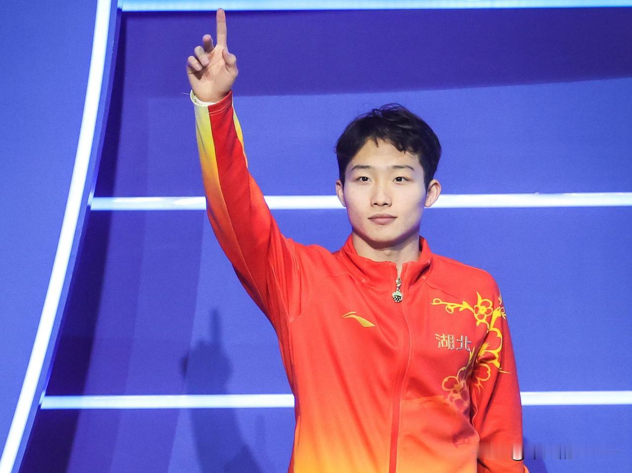 11月11日，跳水运动员王宗源发文说：“账号被拿走了。”

我还以为发生了什么事