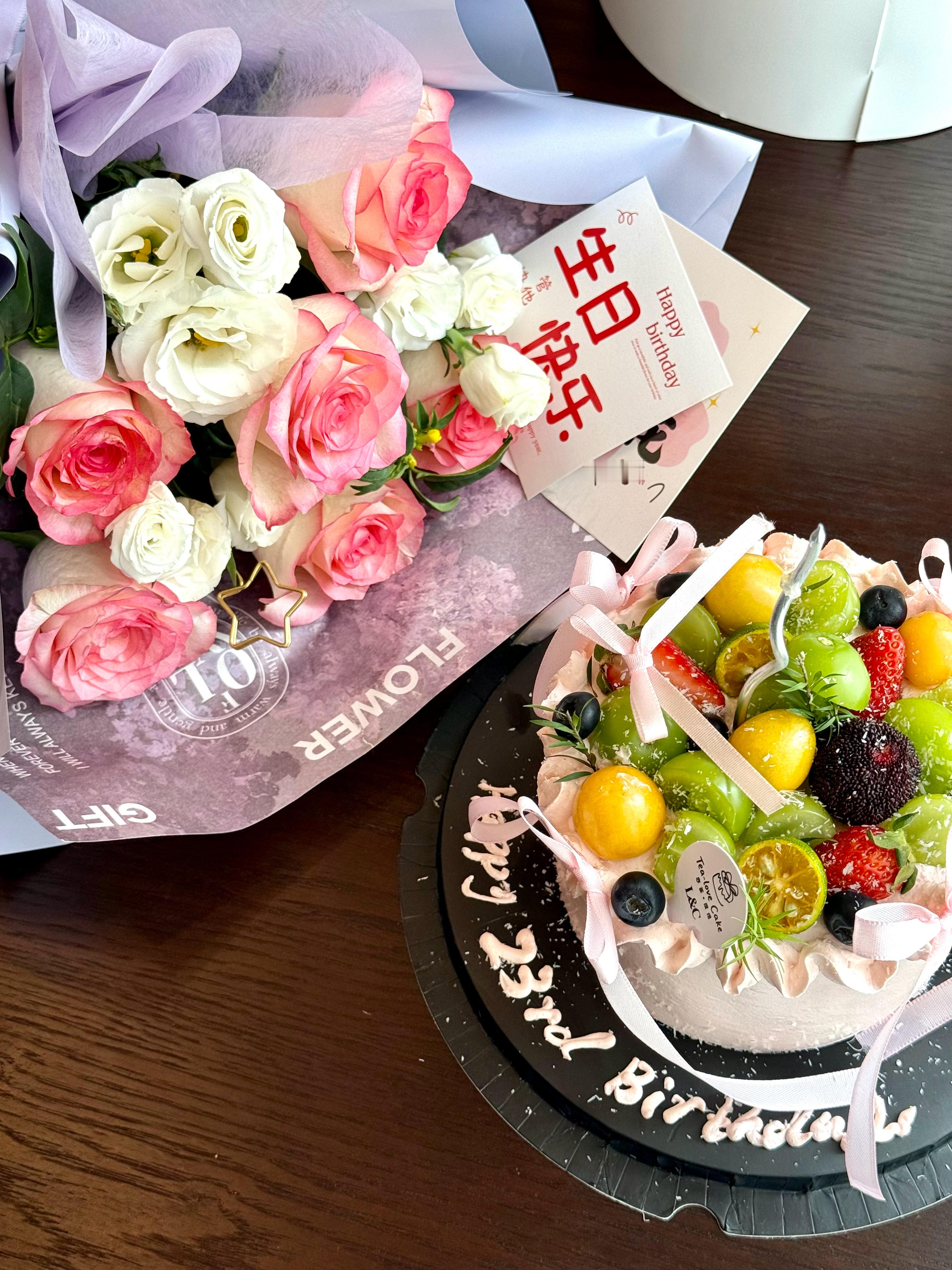 六月的天 我诞生的夏天🎂 