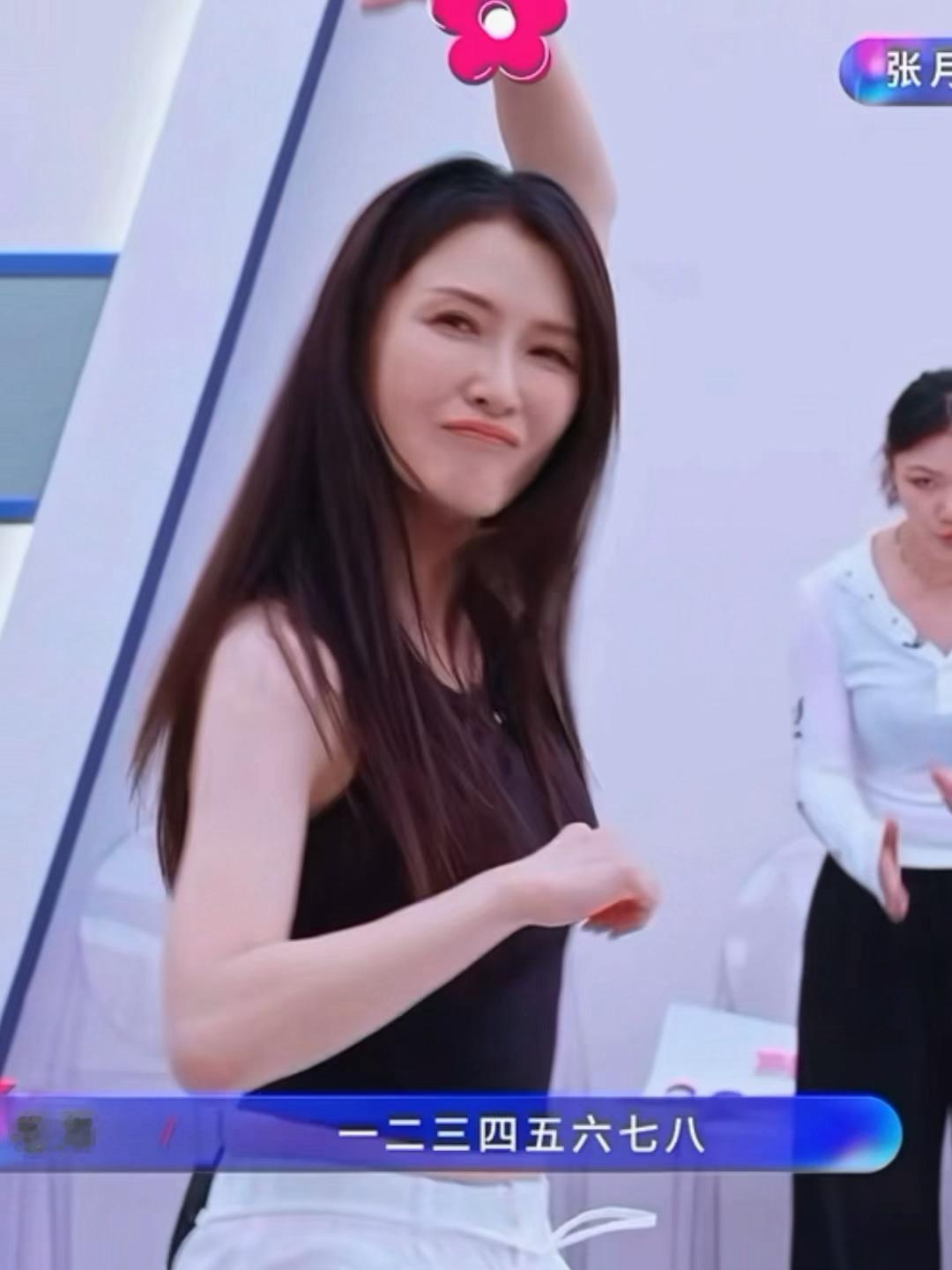 好俊。。。。。。 