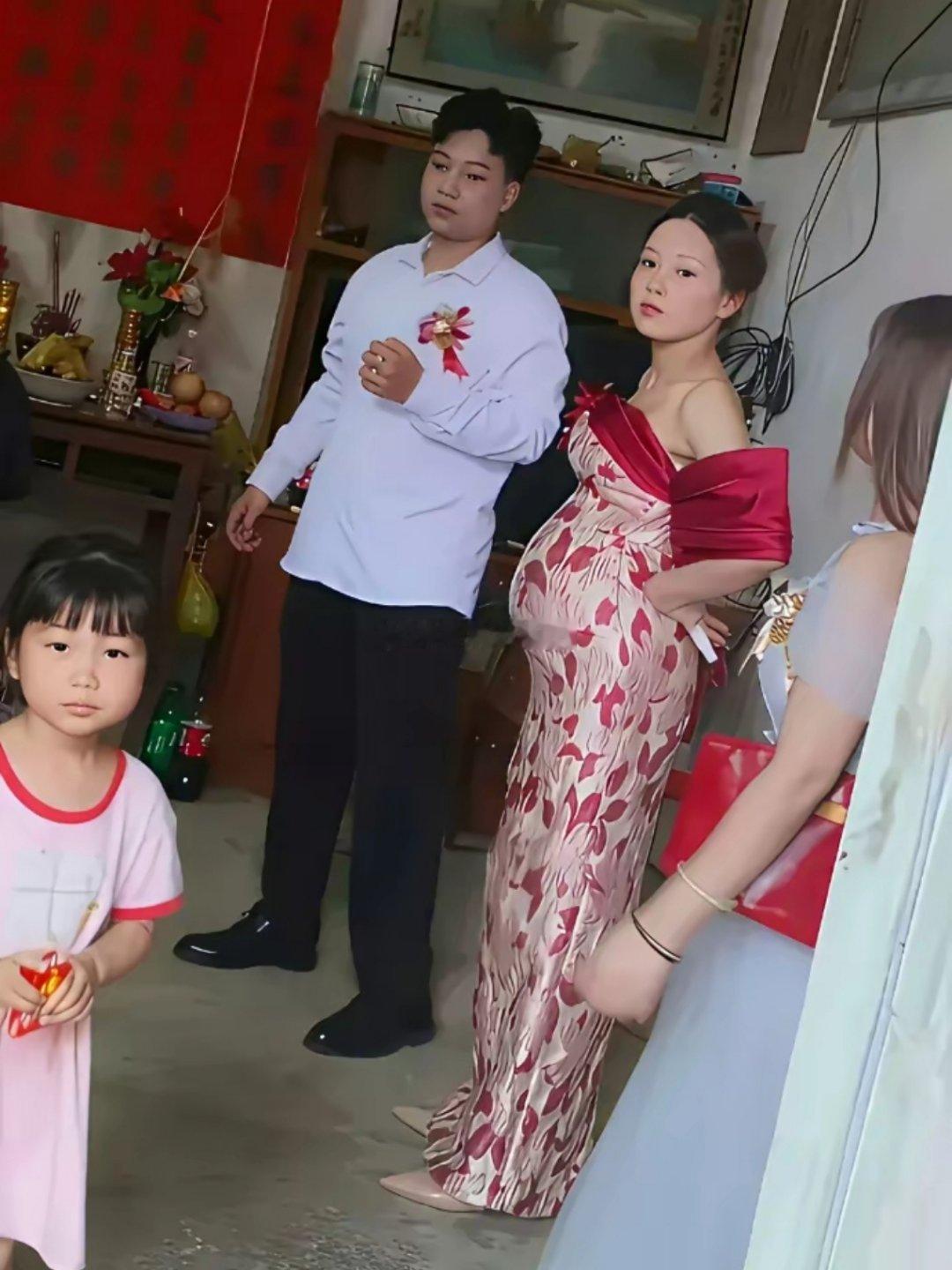 现在未婚生育，奉子成婚的情况，感觉非常多唉。 ​​​