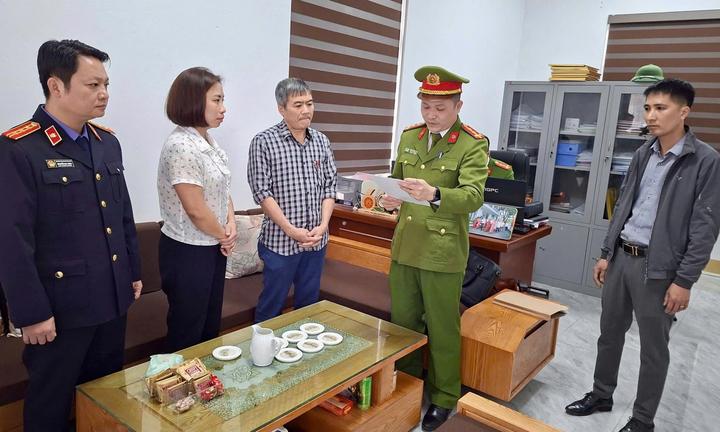 越南老街省警方起诉了万安县（前）3名农业官员，罪名是准备虚假文件以结算开支，造成