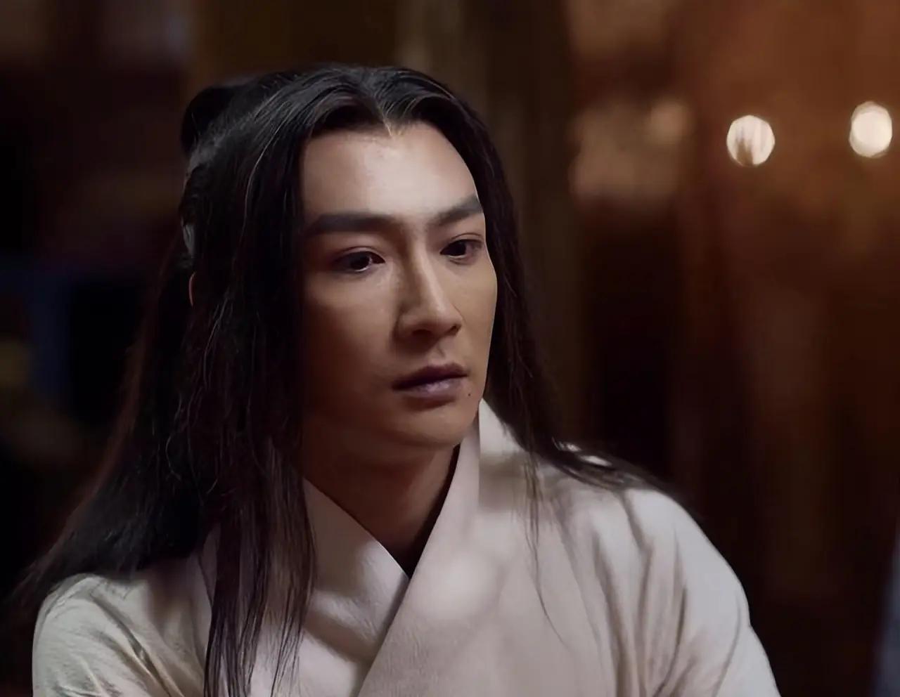 中国历史上，只有一个人姓嫪，他叫嫪毐，车裂之后，这个姓再没有第二个人敢用。

一