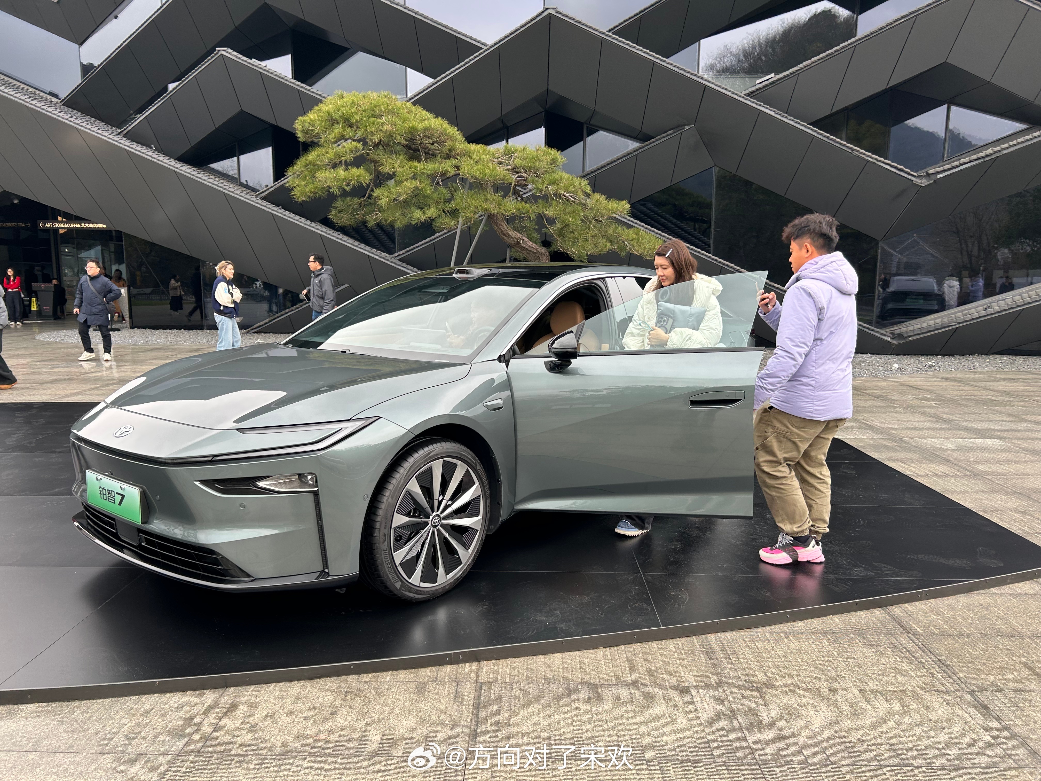 【媒体首测丰田铂智7动态表现】铂智7首轮媒体动态首测刚开启，市场关注度明显上来了