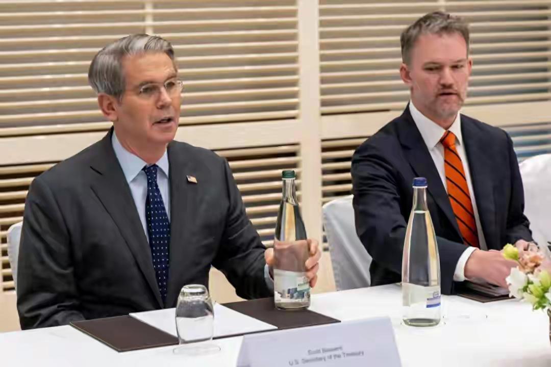 万万没想到！中美巴黎第六轮经贸会谈刚落幕，美方终于看清一个扎心真相！
 
当地时