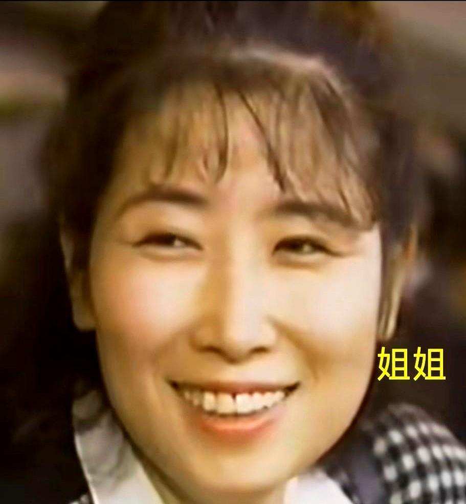 三浦友和带剧组进姐姐家那年，没人说他好。
镜头一开，姐姐围裙一系，姐夫摆模型，山