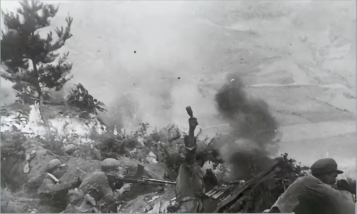 1951年，志愿军一个营深入敌后50公里，被英加两个旅包围，营长带20人发起自杀