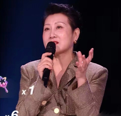 张凯丽 尴尬 实话实说，张凯丽的主持真的让人很尴尬，总是莫名其妙的，挺无语挺讨人