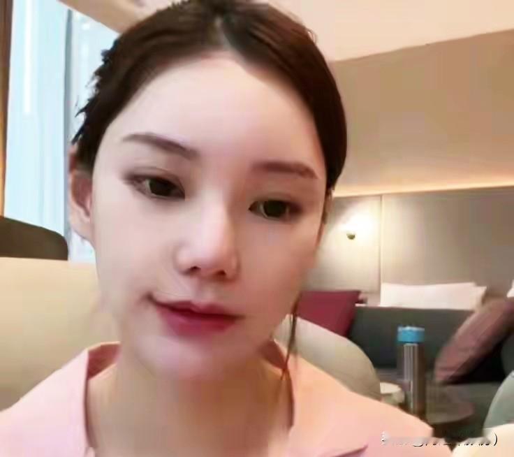 马筱梅该清醒了，当初能收获大众喜爱，从来不是因为自身颜值与能力，而是她是小菲的妻