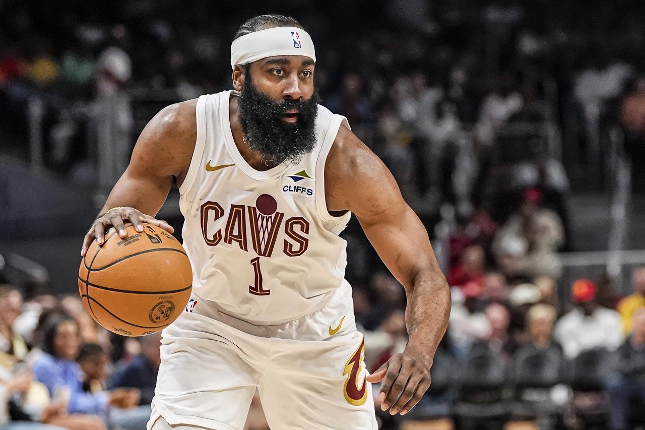 罕见！骑士官方刚刚更新伤病报告，确认哈登将缺席明天对阵奇才的赛季收官战！

作为