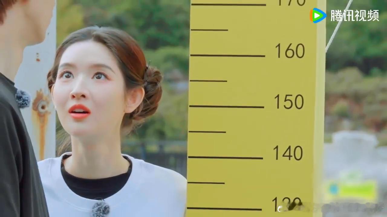 王玉雯辟谣身高180王玉雯官方身高172线下量身高解开大众疑惑，王玉雯真实身高为