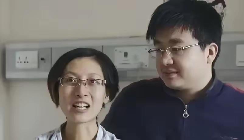 2015年，上海女博士怀孕2个月时查出了癌症，丈夫劝她拿掉孩子去治 疗，她却说：
