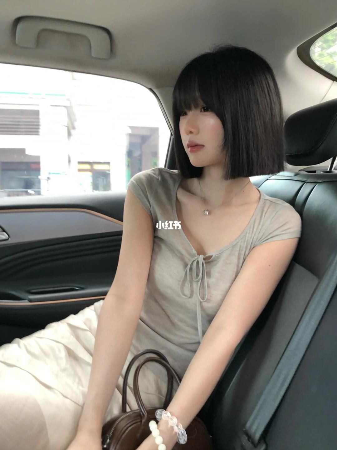 阴天与短发