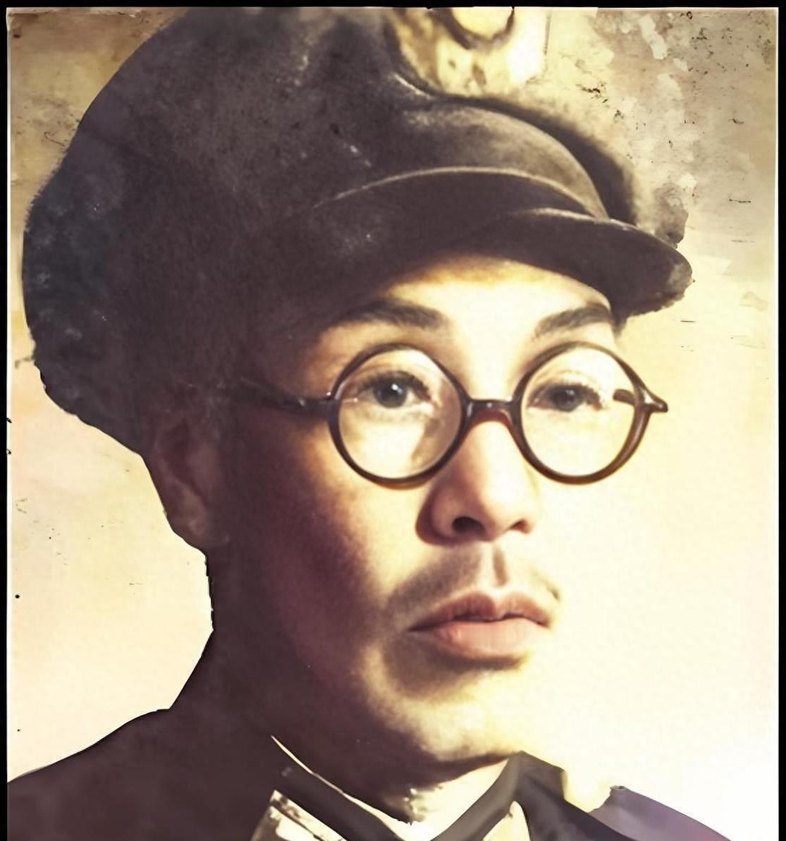 太原战役爆发前后，杨爱源为何频繁出入南京？他究竟为了阎锡山做了哪些努力保全退路