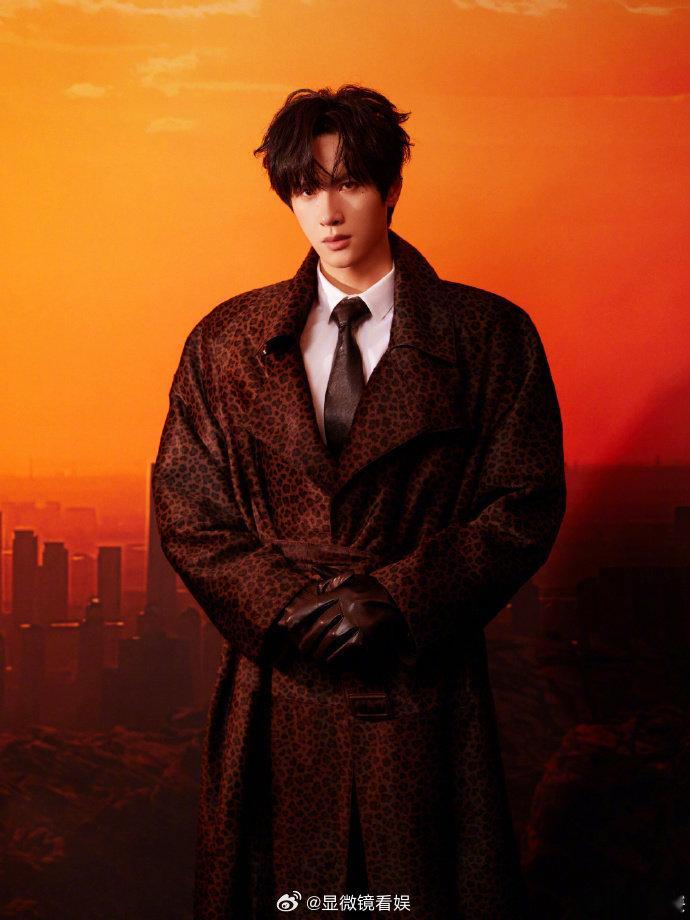 展轩官宣扬州市仪征市文旅推荐官展轩晒仪征市文旅颁发的聘书 仪征市的小骄傲正式官宣