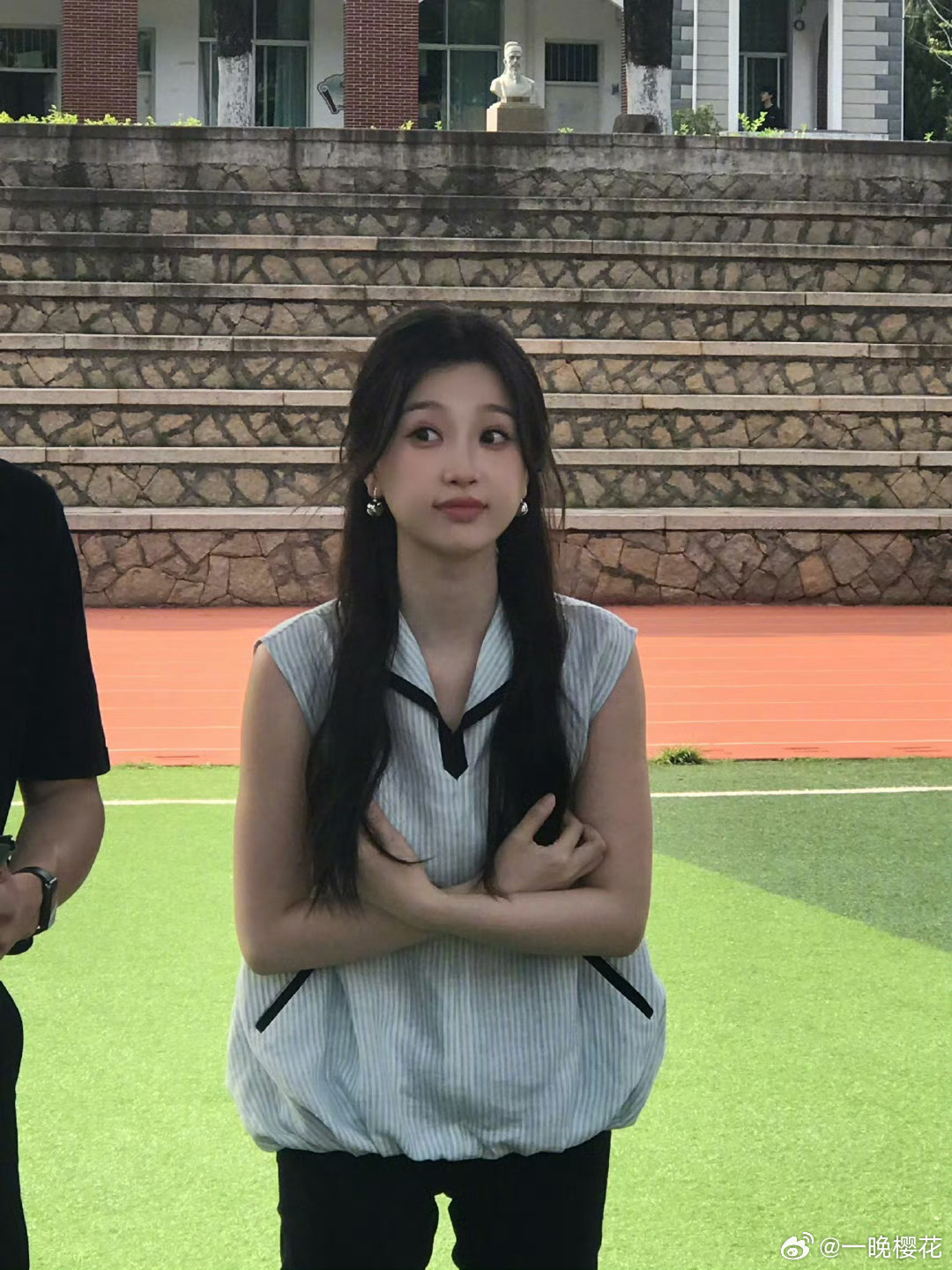 怎么这么萌啊 小宝宝 太可爱咯🐟🐟​​​
