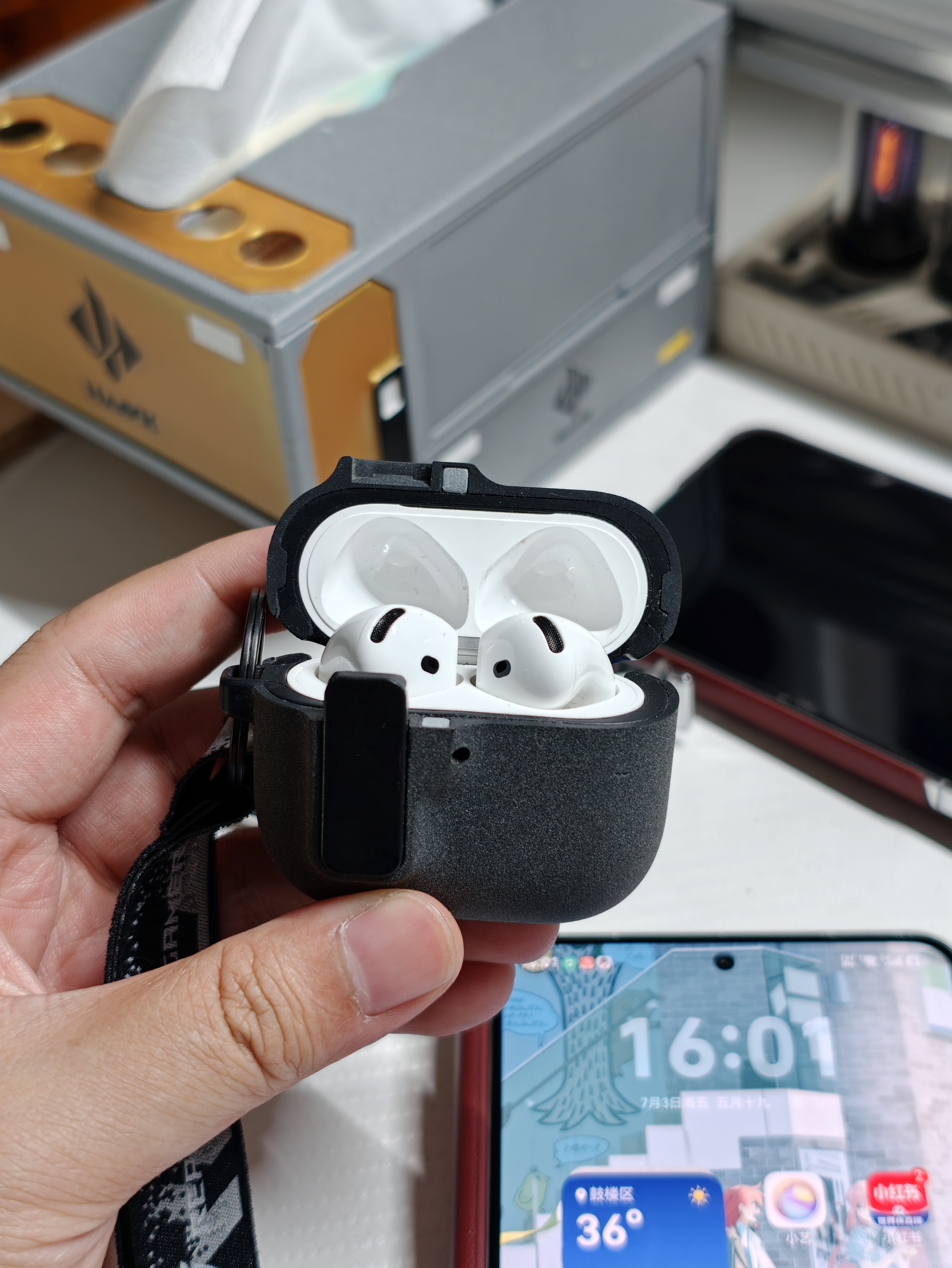 有没有厂商能做个降噪跟Airpods 4媲美然后音质更好的耳机老了耳道变敏感了，