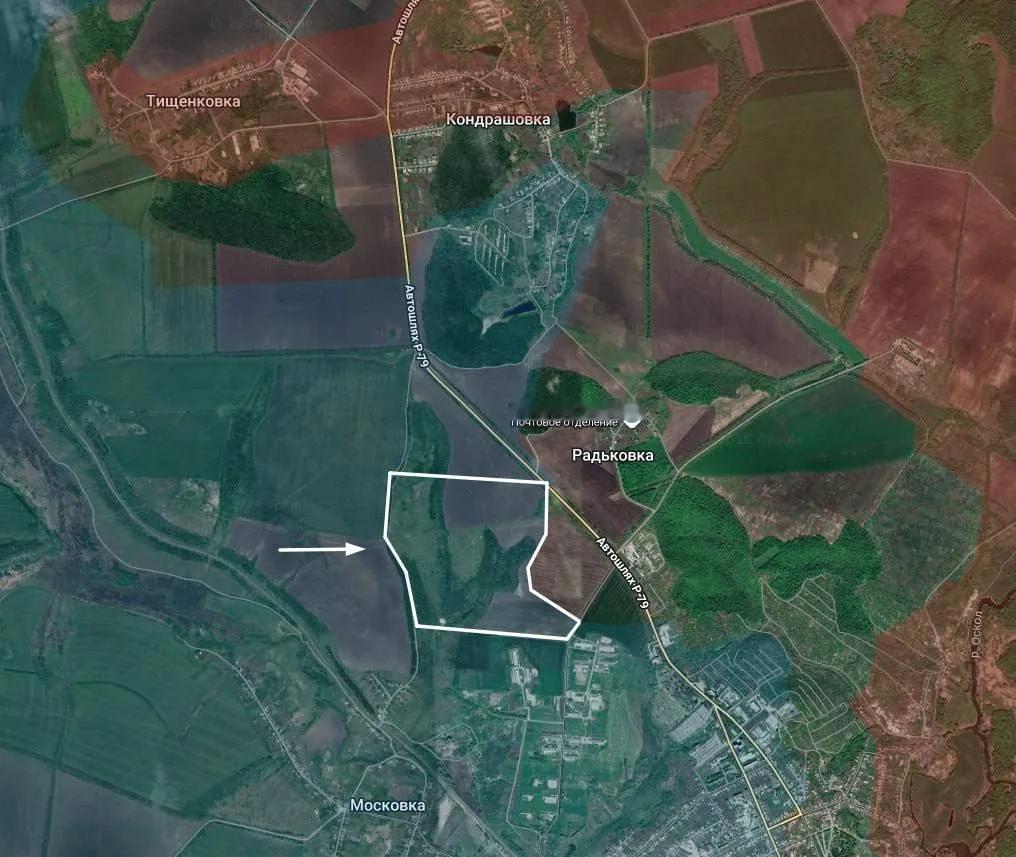 .在库皮扬斯克河西北部，乌克兰人夺回拉德基夫卡。这里呈俄军并不占优势。但阵地常易