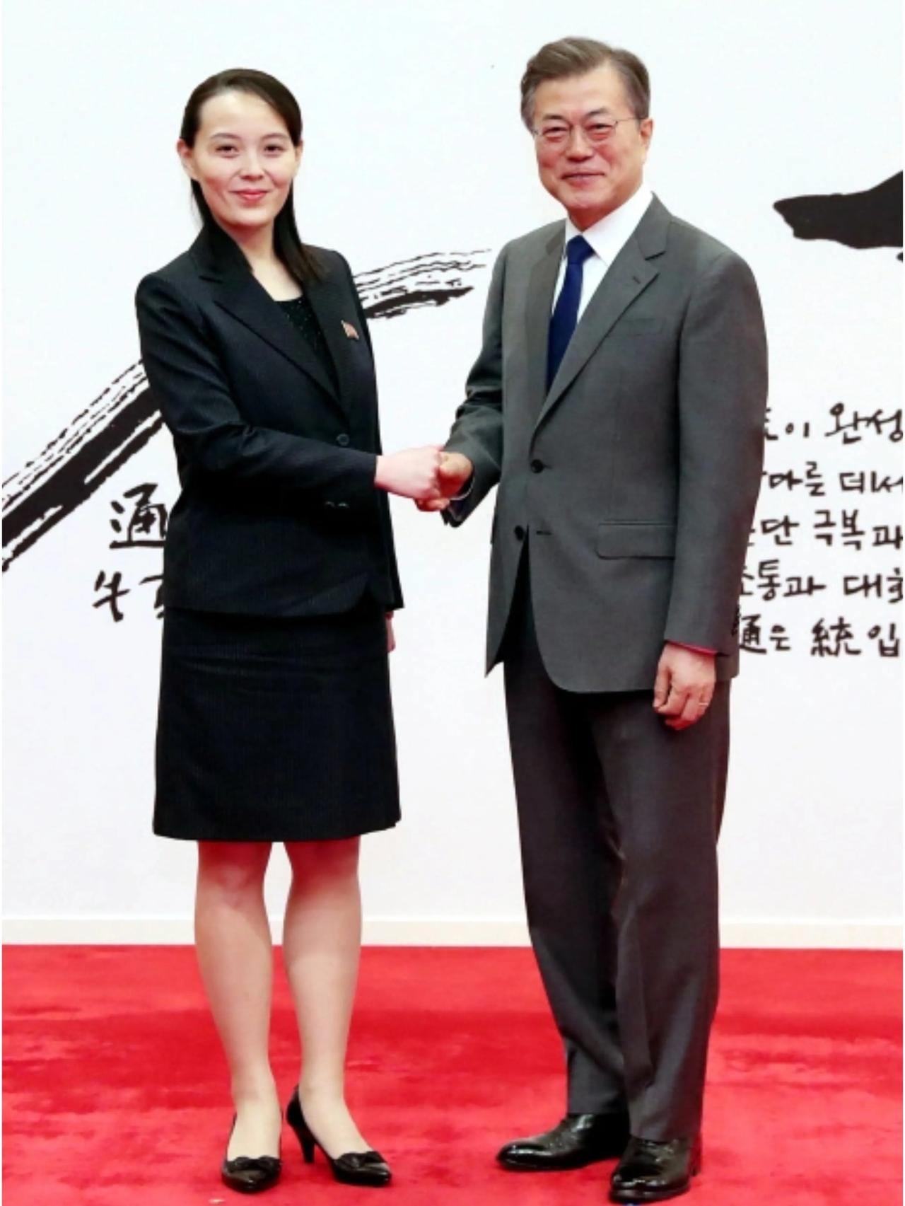 金正恩的妹妹金与正曾到访韩国，出席了韩国平昌冬奥会开幕式。

这是金与正的高光时