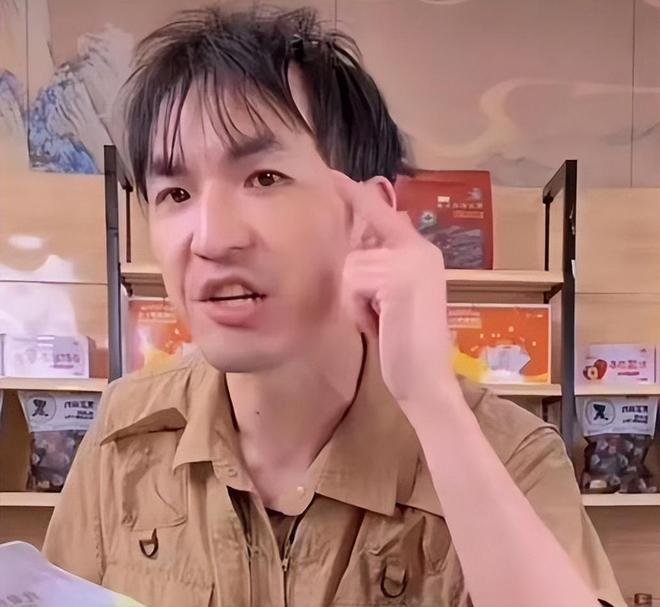 我印象里他刚被警方通报的时候我就出过视频，当时就说了大概率是十年以下，而且根据警