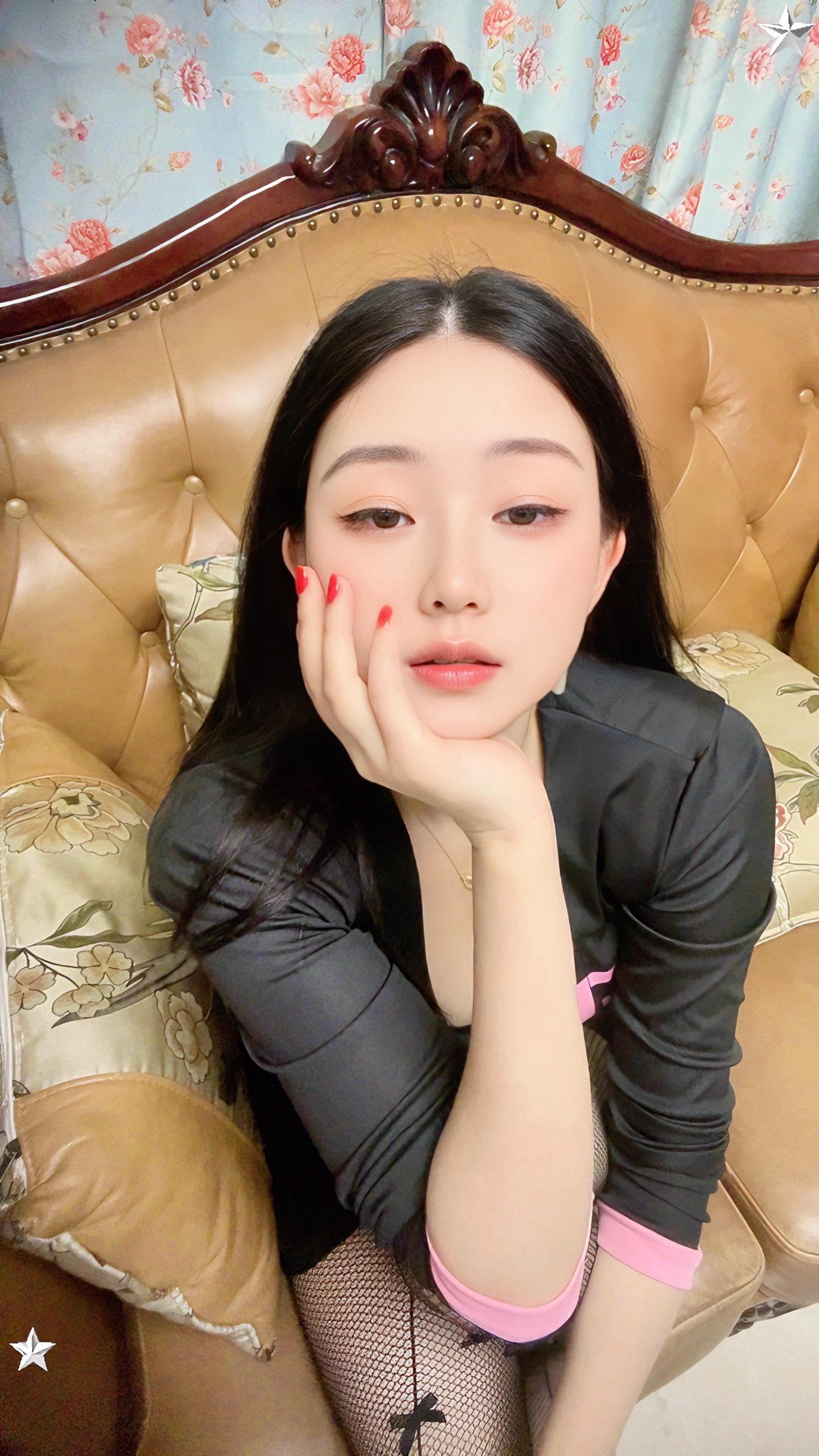 乖乖在想 明天能吃涨停板吗 你呢 在想什么？