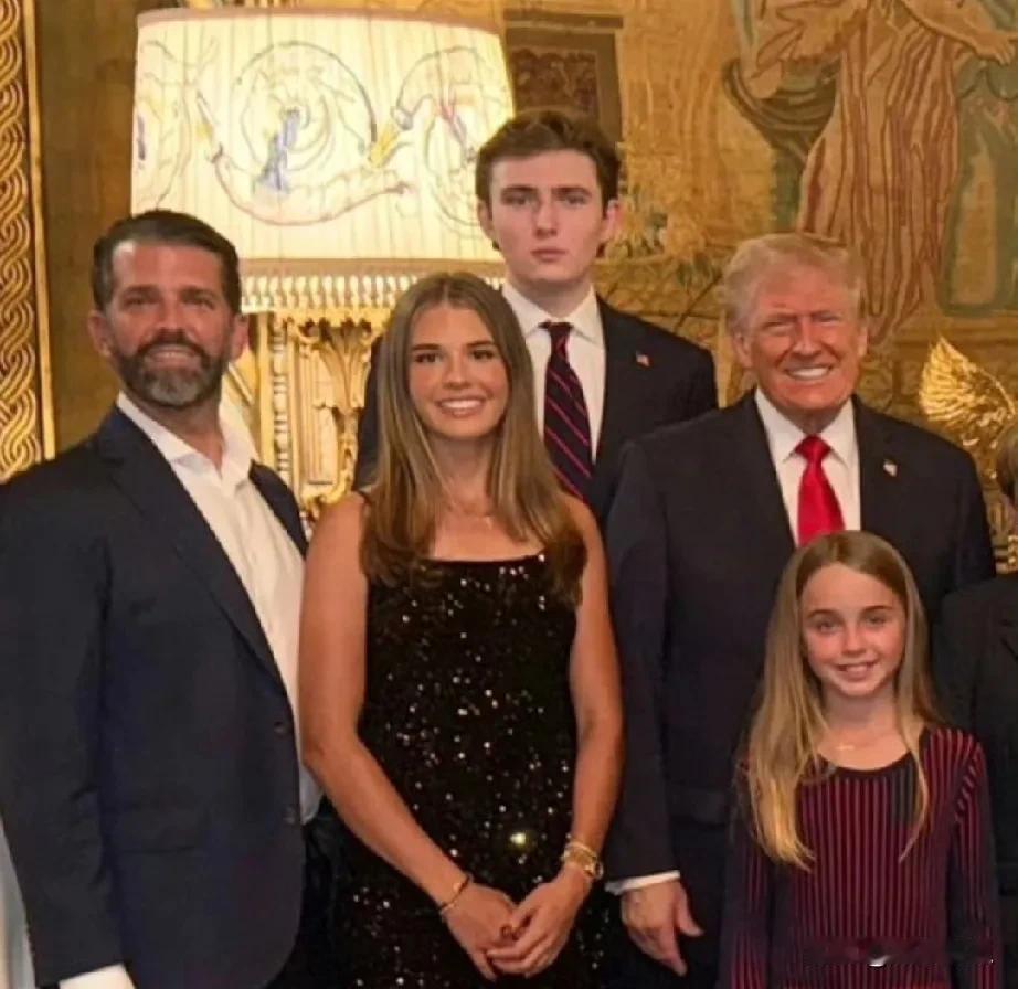 特朗普再次入宫，这次估计有国民儿子，而不是国民女儿了，经过拜登集团的套路，国民女