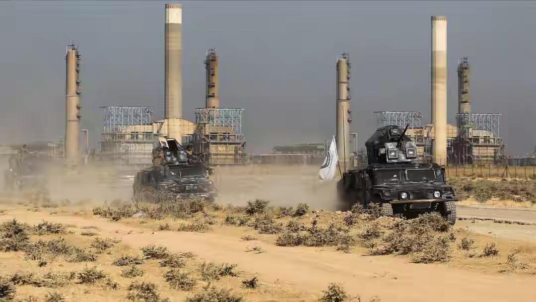 叙利亚又干起来了，美国扔下盟友就跑路了，基地和油田啥都不要了